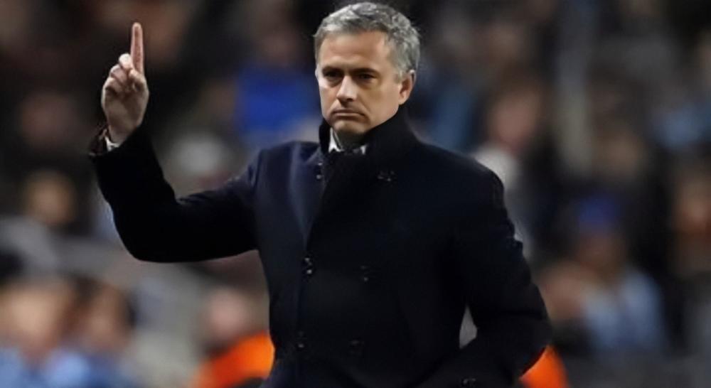  罗马德比战平，穆里尼奥赛后炮轰判罚  