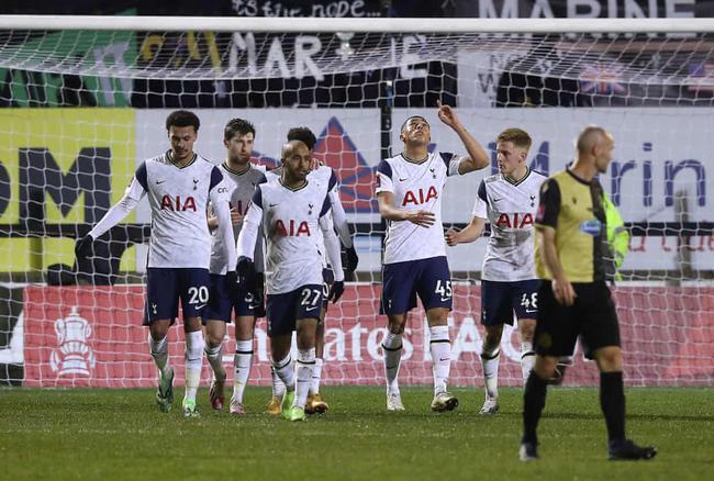  热刺青年军惊艳亮相足总杯  