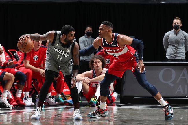  欧文飘逸单打独行侠客场力挫爵士提升排名