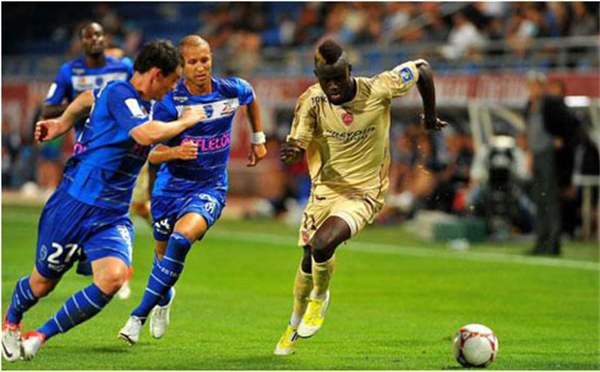  特鲁瓦防线漏洞亟待修补，连续失球暴露防守短板